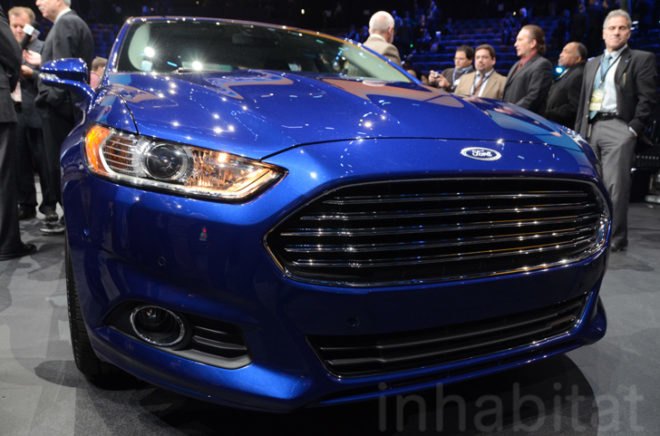 ford fusion, 2013 ford fusion, detroit auto show, 2012 detroit auto show, naias, north american international auto show, green cars, hybrid cars, ford hybrid fusion, green design, sustainable design, green transportation, sustainable transportation, energy-efficient transportation, ford fusion, fusion energi