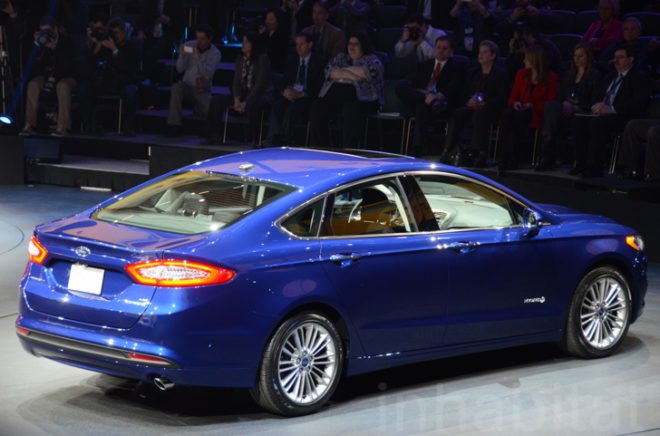 ford fusion, 2013 ford fusion, detroit auto show, 2012 detroit auto show, naias, north american international auto show, green cars, hybrid cars, ford hybrid fusion, green design, sustainable design, green transportation, sustainable transportation, energy-efficient transportation, ford fusion, fusion energi