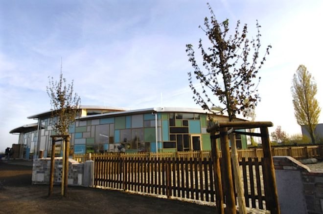 RAU, RAU Architects, Hess Natur, sustainable building, green building, recycled materials, earthen wall, clay wall, green materials, sustainable materials, green design, sustainable design, Hess Natur Headquarters, Frankfurt, Germany