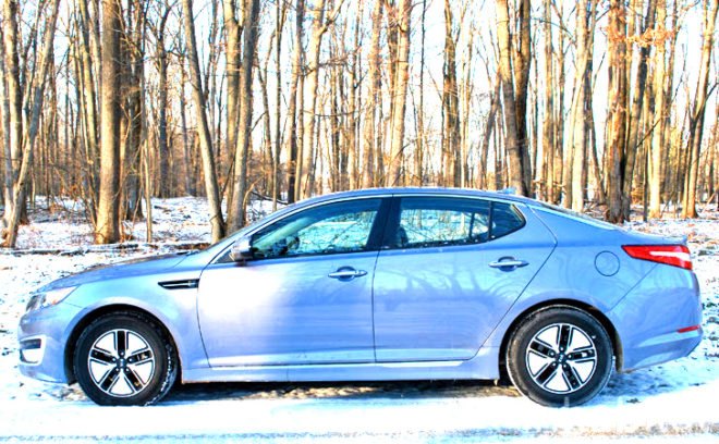 green car, green vehicle, hybrid car, hybrid vehicle, Kia, Optima, Kia Optima hybrid, test drive, Laura Cowan, Laura K. Cowan, green transportation, green automotive design, alternative transportation