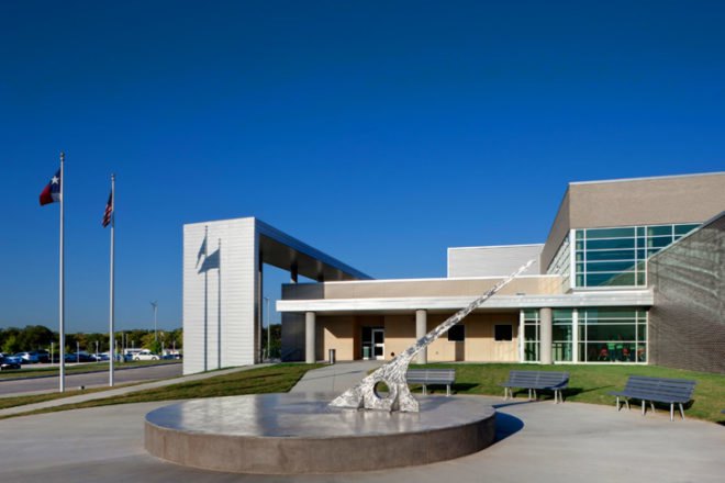 lady bird johnson middle school, net zero middle school, corgan associates, fabral metal, corgan architects, green design, sustainable building, wind turbines, net zero building