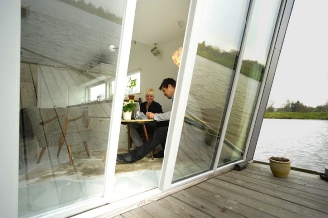 Silverbeaver, Hausboot, house boat, floating home, Confused Direction, Confused Direction Design, Germany, sustainable boat house, green design, sustainable design, eco design, daylighting, energy efficiency, small footprint, locally-sourced materials, green materials, oldenburg, hunt river, resopal, resofloor, insulation, Bullerjan Oven