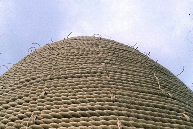 art, Green Materials, Sustainable Materials, Urban design, Yokohama Triennial in Japan, Casagrande & Rintala, Finnish art, Bird Hangar, spreading seeds, balloons, latex balloons, public installation, japan, finnish design