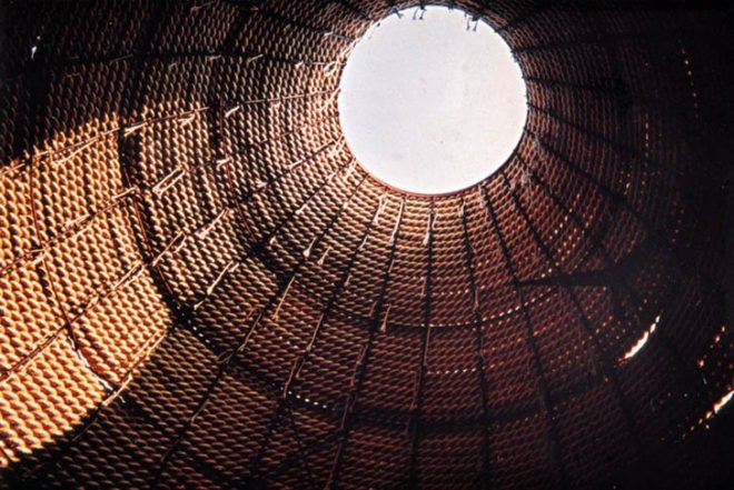 art, Green Materials, Sustainable Materials, Urban design, Yokohama Triennial in Japan, Casagrande & Rintala, Finnish art, Bird Hangar, spreading seeds, balloons, latex balloons, public installation, japan, finnish design