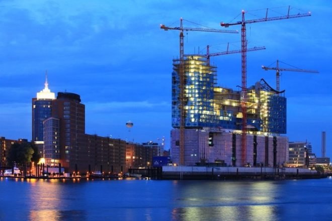 Hamburg, city, Germany, Elbphilharmonie, HochTief, Adamanta, construction delays, green design, sustainable design, ecodesign, concert hall, Herzon & de Meuron, lawsuit