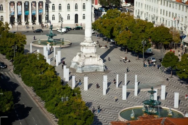 Frozen Trees, LIKE Architects, Portugal, Lisbon, Pedro IV Square, green design, green lighting, LED, light lights, IKEA, Rationall Variera, plastic, polypropylene, green design, sustainable design, eco design, art, green materials
