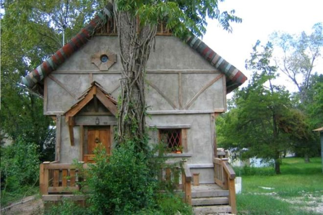 Housing Reclaimed, Inhabitat Interview, book review, jessica kellner, affordable housing, natural home and garden