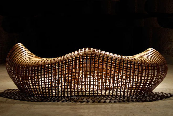 art, energy efficiency, green furniture, Matthias Pliessnig, Philadelphia design, sculptural seats, steam bending, white oak seats, ash seats, dynamic seats, wooden shapes, Smithsonian American Art Museum, low-energy technique, ancient technique