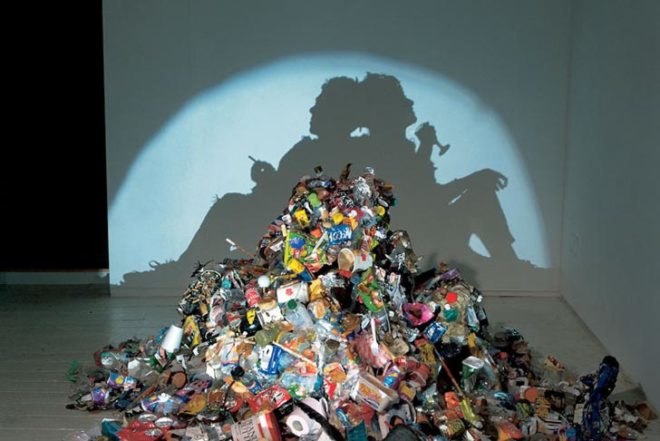 Recycled Materials, Art, taxidermy, found objects, recycled objects, british art, controversial art, Tim Noble & Sue Webster, recycled packaging, scrap metal, crazy art, dead animals, found objects, shadow paintings, british wildlife