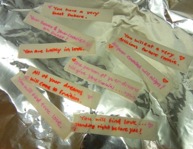 DIY, diy food, diy fortune cookies, fortune cookie diy, homemade fortune cookies, how to fortune cookies, how to make fortune cookies, make fortune cookies, valentine’s day, valentine’s day cookie recipe, inhabitat diy, make your own fortune cookies, do it yourself, yuka yoneda