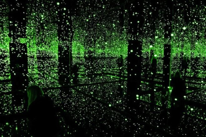 Infinity Mirrored Room, Yayoi Kusama, tate modern, retrospective, sparkling installation, LED lights artwork