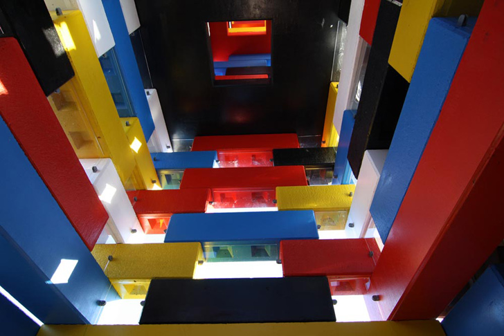 eco architecture, lego construction, loos.fm design, abondantus giganticus, grenswerk festival, dutch design, sustainable materials, recyclable materials, temporary spaces, temporary pavilion, lego bricks, lego, lego building, lego architecture