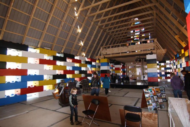 eco architecture, lego construction, loos.fm design, abondantus giganticus, grenswerk festival, dutch design, sustainable materials, recyclable materials, temporary spaces, temporary pavilion, lego bricks, lego, lego building, lego architecture