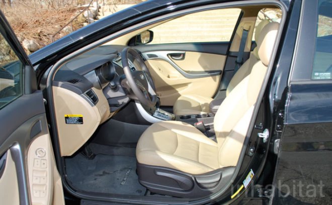 Hyundai Elantra, Hyundai, Elantra, 40 mpg, fuel efficiency, green car, green automotive design, green vehicle, green transportation, test drive, Laura Cowan, Laura K. Cowan