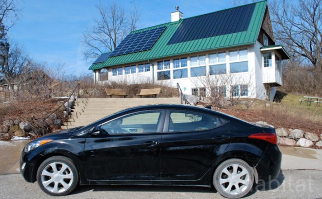 Hyundai Elantra, Hyundai, Elantra, 40 mpg, fuel efficiency, green car, green automotive design, green vehicle, green transportation, test drive, Laura Cowan, Laura K. Cowan