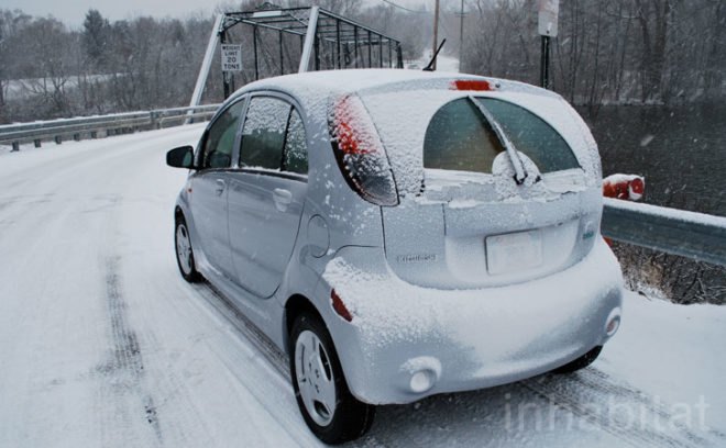 Mitsubishi i, Mitsubishi, i EV, electric car, electric vehicle, plug-in vehicle, green car, green vehicle, green transportation, green automotive design, test drive, Laura Cowan, Laura K. Cowan