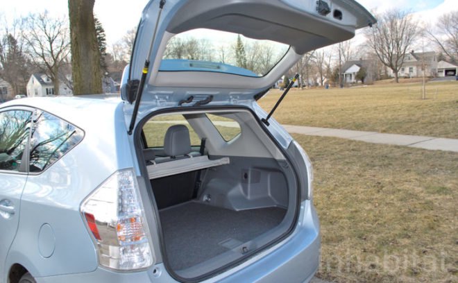 Toyota Prius v, Toyota, Prius v, hybrid vehicle, hybrid car, green car, green vehicle, green automotive design, test drive, laura cowan, laura k. cowan