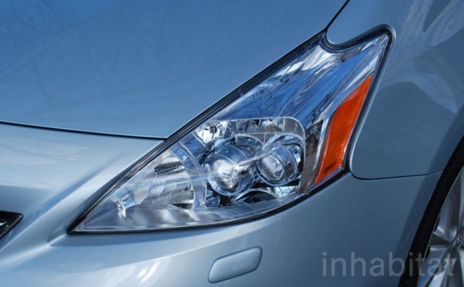 Toyota Prius v, Toyota, Prius v, hybrid vehicle, hybrid car, green car, green vehicle, green automotive design, test drive, laura cowan, laura k. cowan