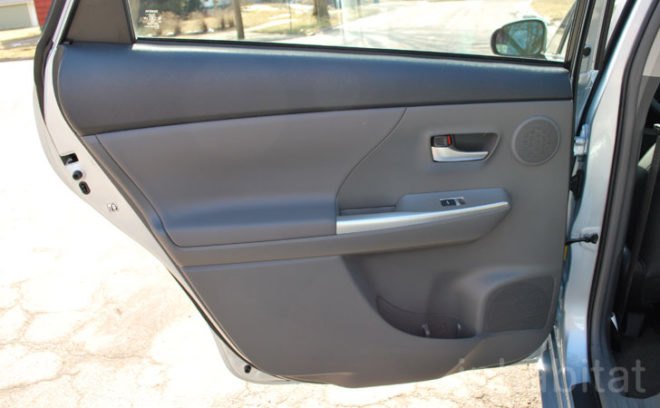 Toyota Prius v, Toyota, Prius v, hybrid vehicle, hybrid car, green car, green vehicle, green automotive design, test drive, laura cowan, laura k. cowan