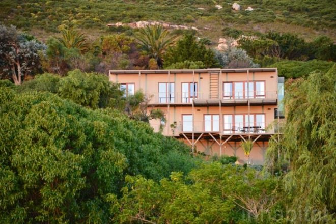 Hemp, hempcrete, green building, sustainable building, eco design, sustainable design, tony burden, the hemp house, south africa, cape town, 2014 world design capital, noordhoek, green roof, planted roof, carbon sink, rainwater runoff