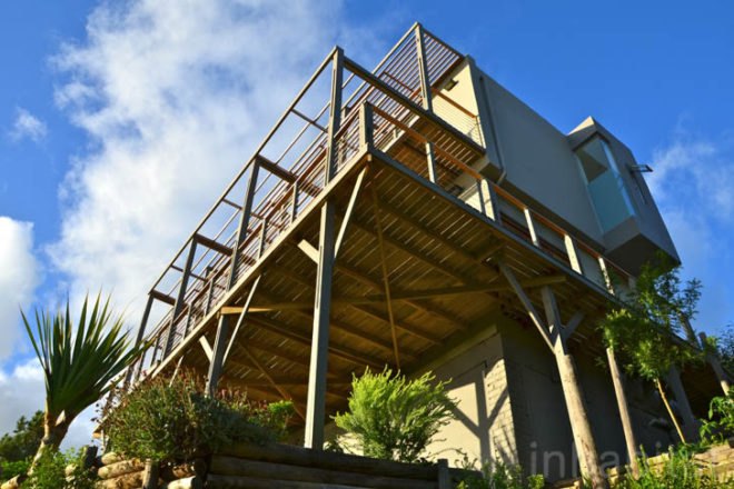 Hemp, hempcrete, green building, sustainable building, eco design, sustainable design, tony burden, the hemp house, south africa, cape town, 2014 world design capital, noordhoek, green roof, planted roof, carbon sink, rainwater runoff