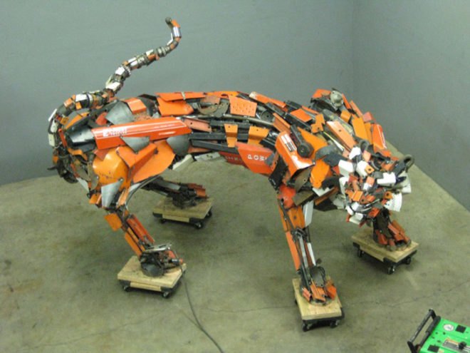Travis Pond, Scrap Metal Art, Upcycling, Recycled Metal, Scrap Metal, Scrap Motorbikes, Motorbikes, Honda, Animal Sculptures, Sculpture Dragon, steel pond, recycled materials, eco art, green art