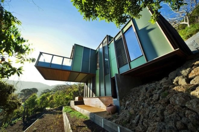 Treehouse, Jackson Clements Burrows, Fibro Shack, vernacular architecture, victoria, australia, separation creek, minimalist design, cantilevering, green design, sustainable design, eco-design, daylighting