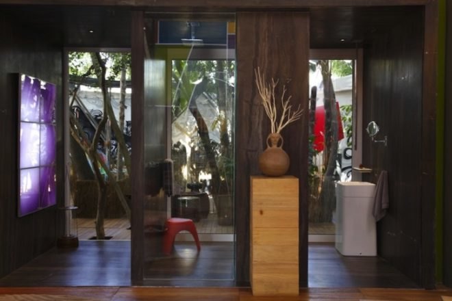 Fabio Galeazzo, brazil, hanging nest beds, nest beds, shack, Urban Cabin, Tarsila do Amaral, green design, green renovation, sustainable design, eco-design, bamboo, thermal tiles, spherical book shelf