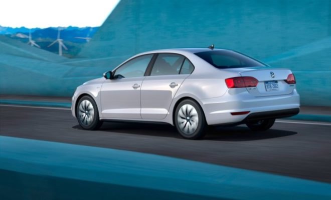 Audi, CO2 emissions, electric cars, 2013 VW Jetta Hybird, VW blue-e-motion Golf, green production facility, green transportation, hybrid vehicles, plug-in hybrid vehicle, Think Blue Campaign, Volkswagen