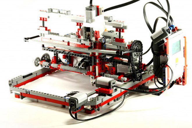 Leon Overweel, 14-year-old, drawing machine, PriNXT, lego printer