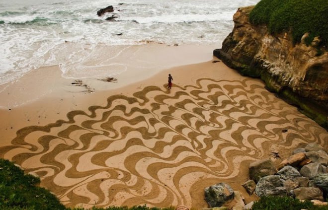 Andres Amador, Sand Painting, Sand Drawing, Sustainable Art, Eco Art, Ocean Inspired Art, San Francisco