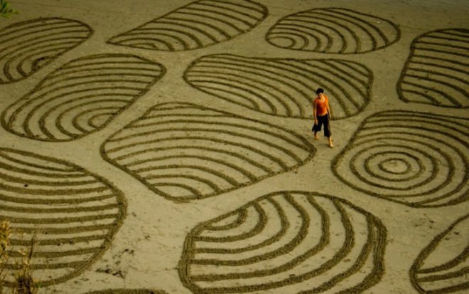 Andres Amador, Sand Painting, Sand Drawing, Sustainable Art, Eco Art, Ocean Inspired Art, San Francisco