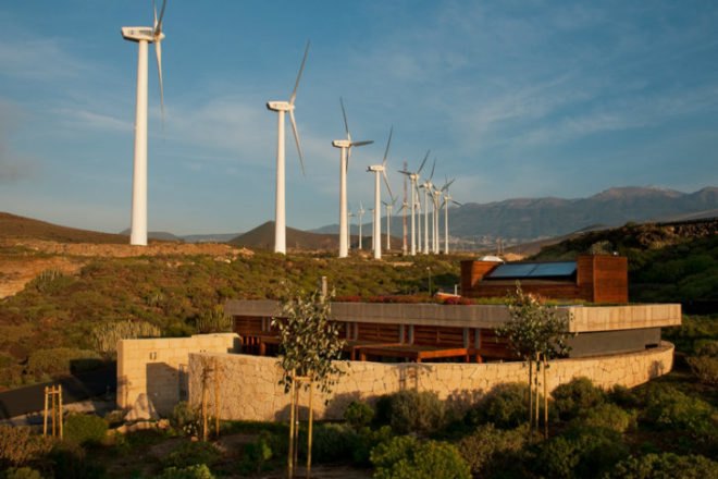 Bioclimatic House, RLA, ruiz larrea and associates, tenerife, green roof, wind park, eco house