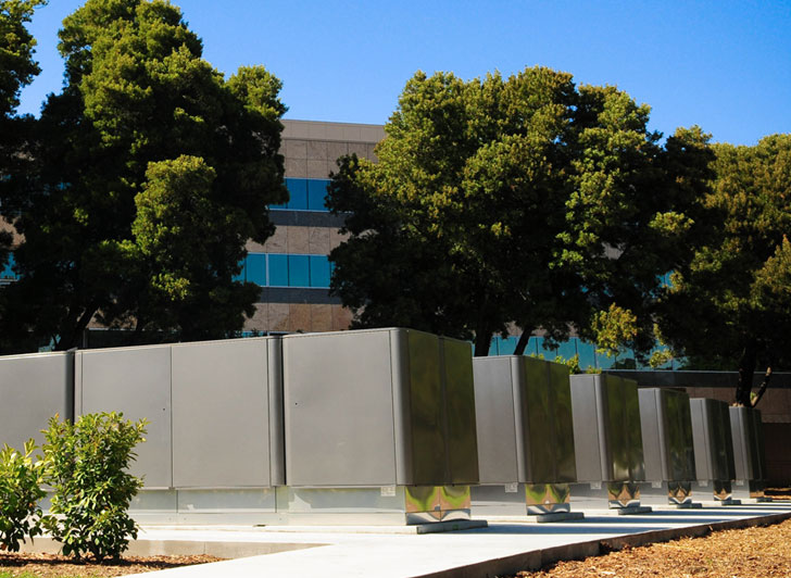 bloom energy, apple, maiden north carolina, apple maiden facility, maiden data center, apple data center, apple renewable energy, apple fuel cell, apple renewable energy use, apple renewable energy products, fuel cell, bloom energy fuel cell, fuel cell installation