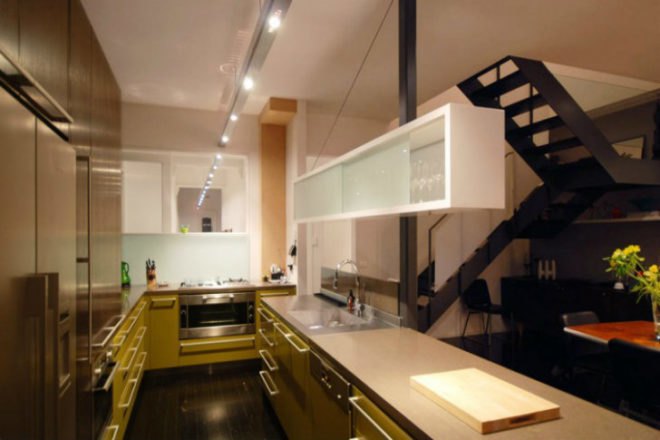 Broadway House, Marcus O'Reilly Architects, green renovation, louvered shade screen, sun screen, shade screen