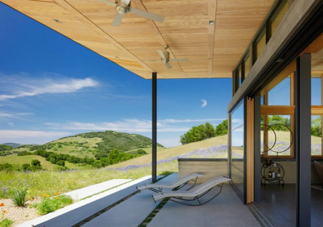 Caterpillar House, Feldman Architecture, rammed earth house, leed platinum house, eco house