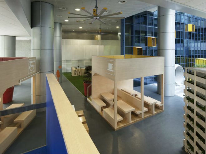 Galen Lobby, formwerkz, ascendas, natural ventilation, green interiors, shipping container cafe, upcycled furniture, recycled materials