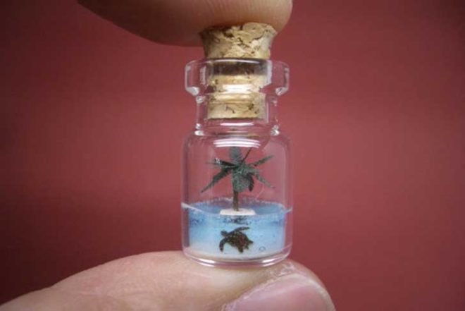 art, Tiny World in a Bottle, Izumi Akinobu, tiny art, paper art, tiny bottles, tiny environments, paper animals, paper art, tiny environments