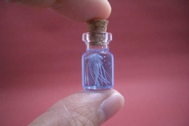 art, Tiny World in a Bottle, Izumi Akinobu, tiny art, paper art, tiny bottles, tiny environments, paper animals, paper art, tiny environments