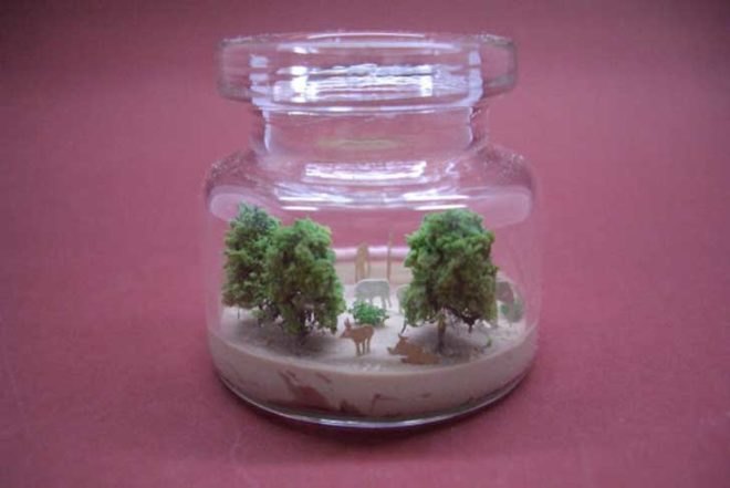 art, Tiny World in a Bottle, Izumi Akinobu, tiny art, paper art, tiny bottles, tiny environments, paper animals, paper art, tiny environments