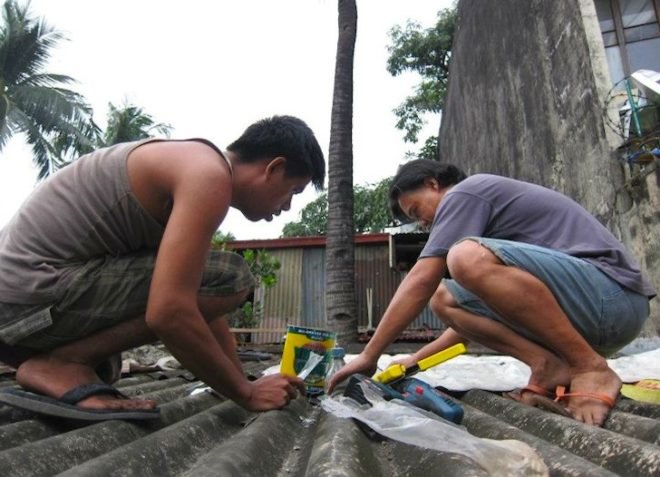 Philippines, My Shelter Foundaiton, Isang Litrong Liwanga, A liter of Light, MIT, solar bottle bulbs, recycled materials, green lighting, social design, green design, sustainable design, eco design