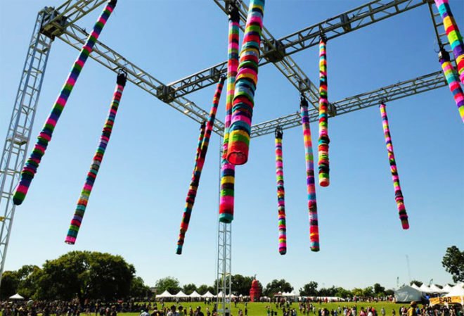 Magda Sayeg, Knitta Please, KnittaPlease, yarn bombing, art, street art, graffiti, yarn graffiti, crafts, etsy, diy, knitting