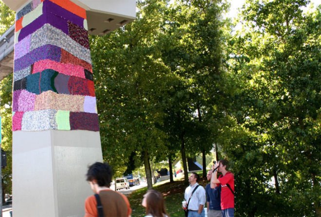 Magda Sayeg, Knitta Please, KnittaPlease, yarn bombing, art, street art, graffiti, yarn graffiti, crafts, etsy, diy, knitting