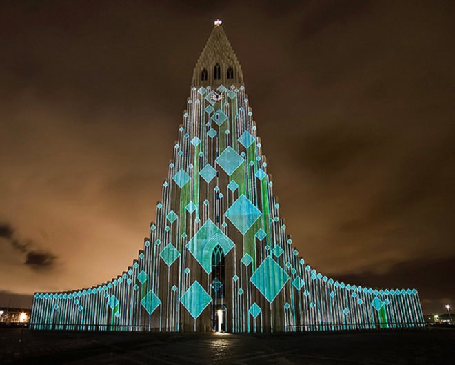 Hallgrimskirkja, hallgrimskirkja projection art, metacitizen, Marcos Zotes, Reykjavik Winter Lights Festival 2012, Rafmögnuð Náttúra, Reykjavik, Iceland art, Hallgrímskirkja church, video art, video installation iceland, light show iceland