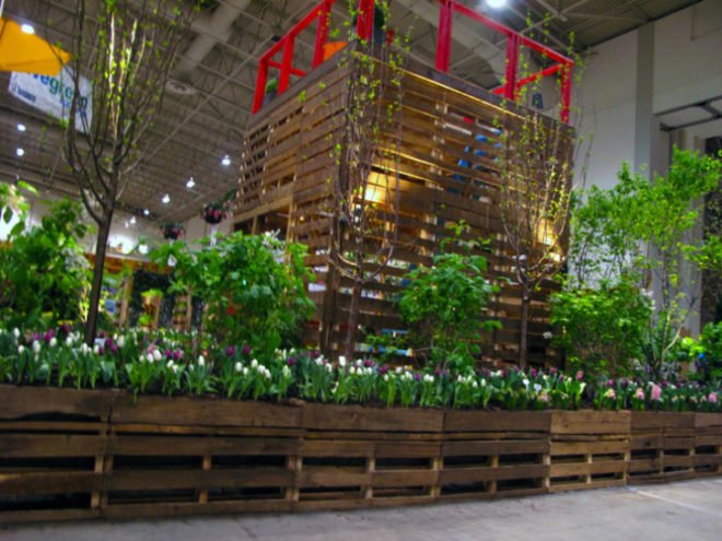 Pallet Garden, BSQ Design, shipping pallets, shipping pallet garden, canada blooms, landscape architecture