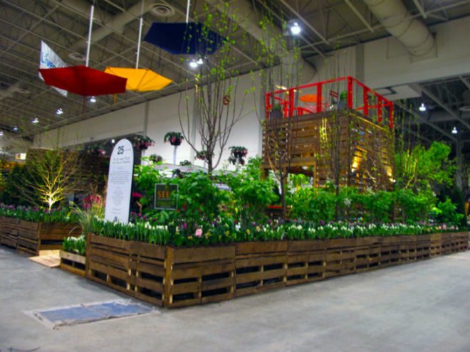 Pallet Garden, BSQ Design, shipping pallets, shipping pallet garden, canada blooms, landscape architecture