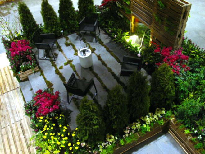 Pallet Garden, BSQ Design, shipping pallets, shipping pallet garden, canada blooms, landscape architecture