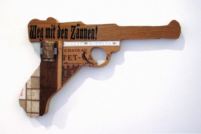 art, recycled materials, Ralf Edelmann, recycled weapons, guns, Winnenden school shooting, german design