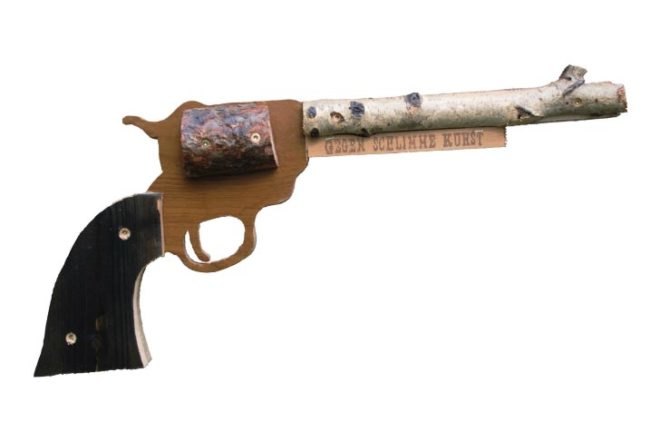 art, recycled materials, Ralf Edelmann, recycled weapons, guns, Winnenden school shooting, german design