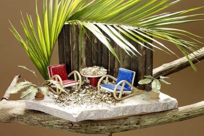 art, DIY, Green Products, Recycled Materials, repurposed objects, Reinhard Hunger, german art, birdhouses, birdfeeders, recycled materials, boom box, coconuts, recycled chandelier